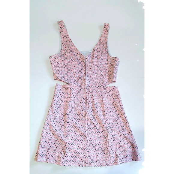 Ardene Patterned Dress with Side Cutouts - Picture 2 of 3